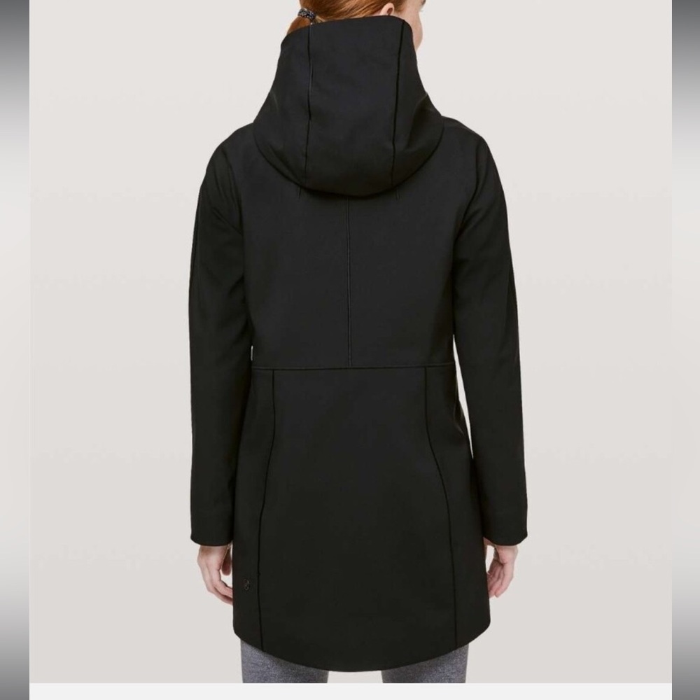 Lululemon Glyde Along Softshell Jacket Size 4 Solid Black Waterproof Coat